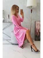 Šaty s ozdobným páskem a nápisem light pink