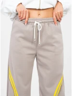 Spodnie dresowe IT DR model 22013669 ciemny bezowy - FPrice