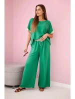Viskózový komplet se zlatým lemováním zelený