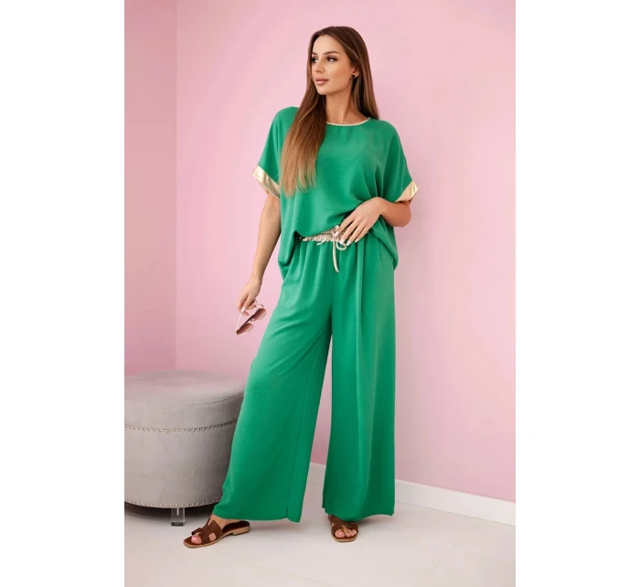 Viskózový komplet se zlatým lemováním zelený