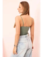 Dámská halenka s body bez model 21083134 volánky a výstřihem do V světle khaki - K-Fashion Dámská halenka s body bez model 21083134 volánky a výstřihem do V světle khaki - K-Fashion