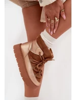 Nízké dámské sněhule s teplým kožíškem a silným šněrováním Camel Xarina Nízké dámské sněhule s teplým kožíškem a silným šněrováním Camel Xarina