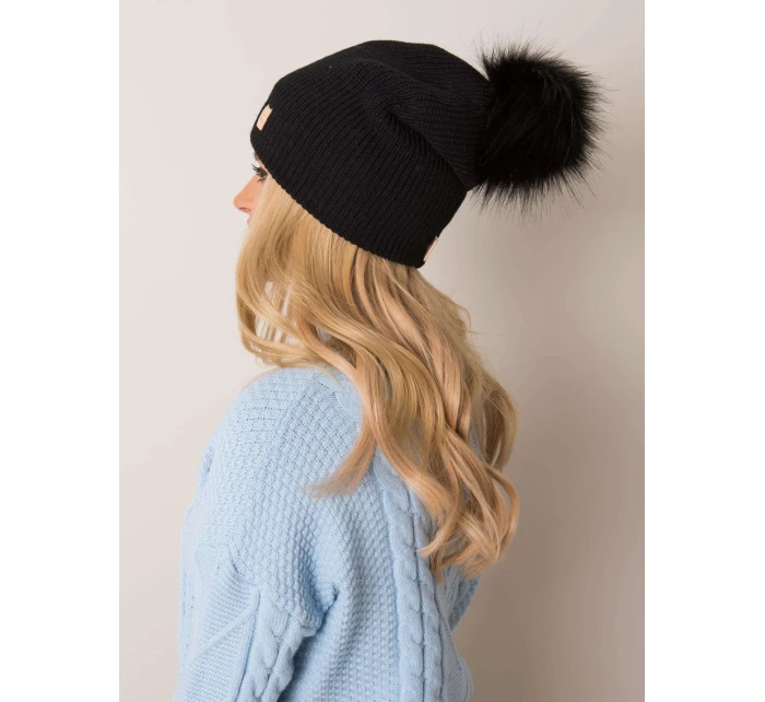 Dámská čepice.70 černá