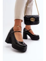 Dámské lakované polobotky na platformě a sloupku Big Star model 21653928 černé - Big Star Shoes