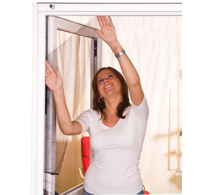 ALU OKENNÍ MOSKYTIÉRA 100X120 HNĚDÁ PLUS