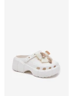 Dětské Dívčí Pantofle Z Pěny S Mašlí A Ozdobami Bílé Selvana Dětské Dívčí Pantofle Z Pěny S Mašlí A Ozdobami Bílé Selvana