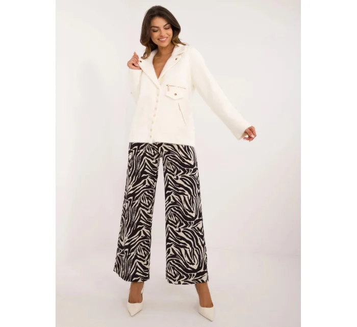 Krátká vlněná bunda typu alpaka v barvě ecru (250)