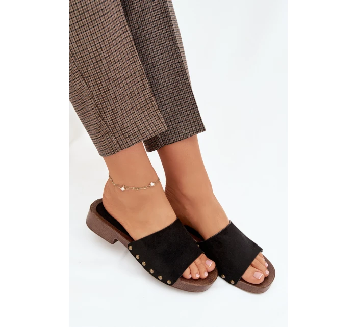 Dámské pantofle na ploché podrážce se zlatými nýty Černé Girella