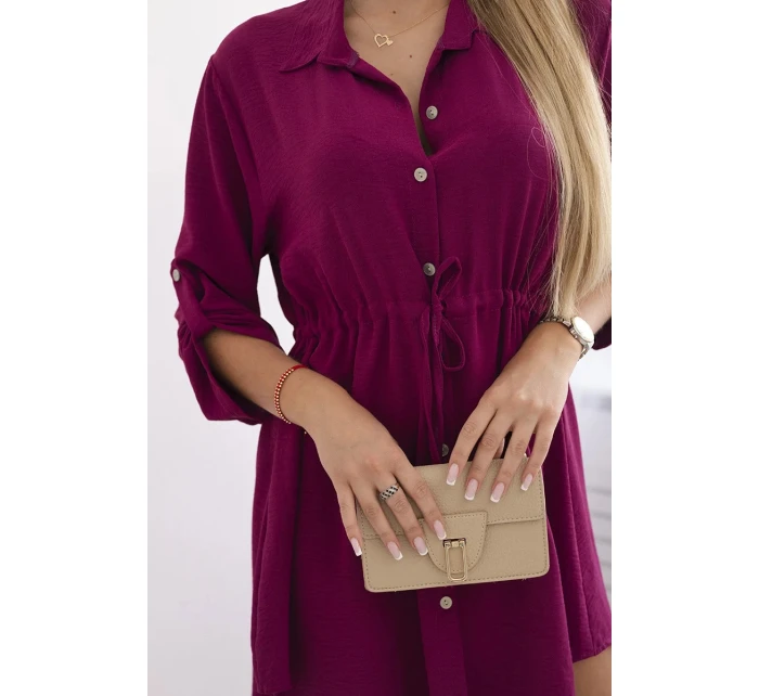 Šaty se zapínáním na knoflíky a zavazováním v pase švestka