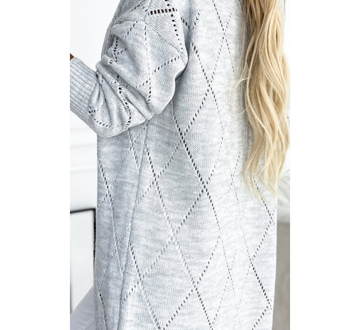 Šedý dámský kardigan - svetříkový přehoz přes oblečení s delší zadní částí a s ažurovým vzorem romby 486-1