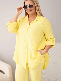 Dámský komplet Plus Size s košilí na knoflíky a kalhotami se širokými nohavicemi žlutý model 22069909 - K-Fashion