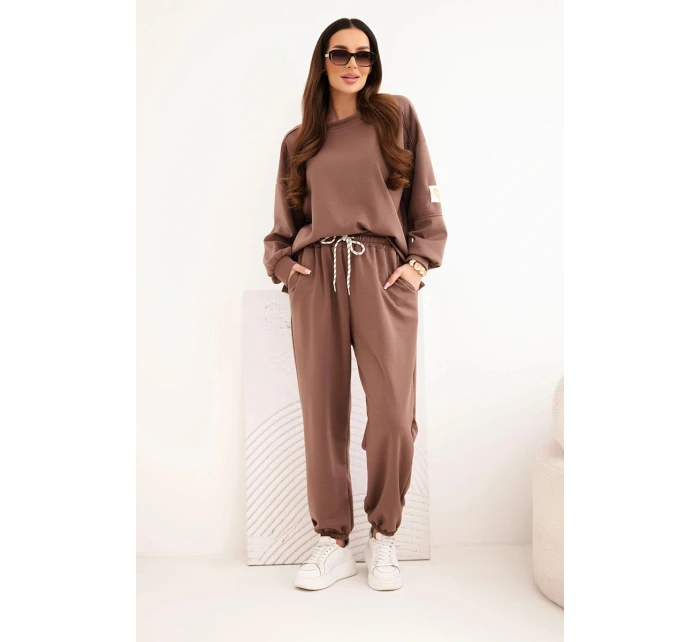 Dámský máslový komplet s volnou mikinou a kalhotami s nápisem LOVE čokoládový