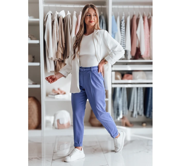 Ležérní dámské plisované kalhoty s páskem PLISSO modrá FashionStreet UY2517 Ležérní dámské plisované kalhoty s páskem PLISSO modrá FashionStreet UY2517