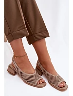 Zdobené síťované dámské sandály na klínku Z & A model 22101312 Béžové - D&A Zdobené síťované dámské sandály na klínku Z & A model 22101312 Béžové - D&A