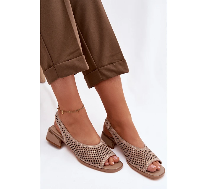 Zdobené síťované dámské sandály na klínku Z & A model 22101312 Béžové - D&A Zdobené síťované dámské sandály na klínku Z & A model 22101312 Béžové - D&A