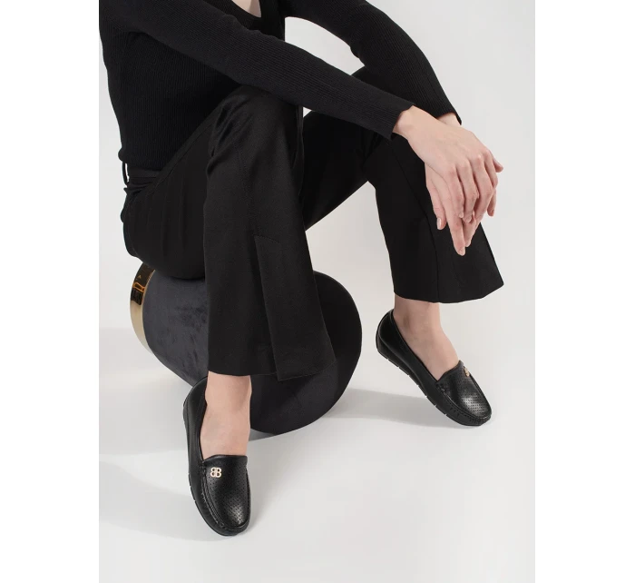 Jedinečné  polobotky černé dámské ukryta koturna