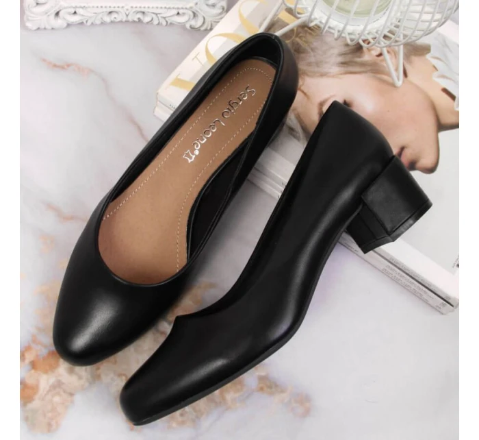 Černé lodičky na klínku W Sergio Leone