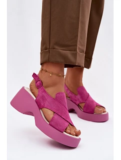 Kožené dámské sandály na platformě model 22101332 Fuchsiová - S.Barski