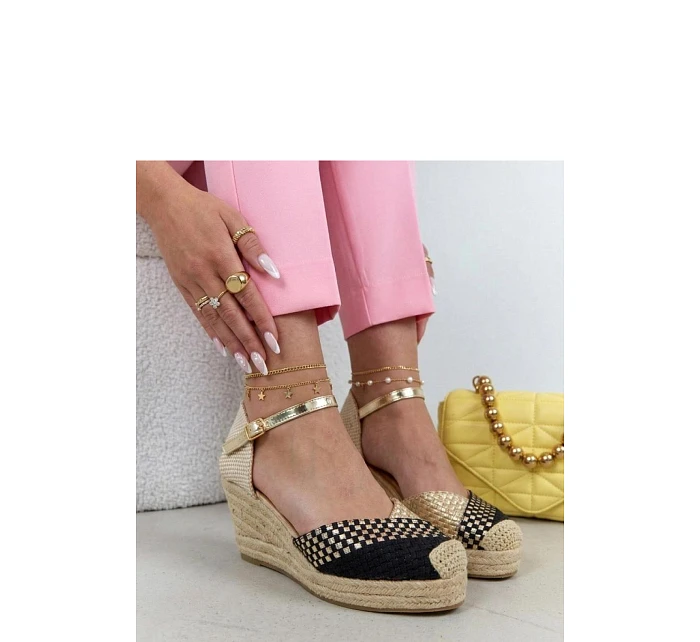 Bota na klínech  model 226557 Solea