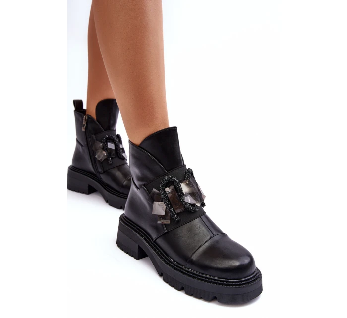 Boty Na Plochém Podpatku A Platformě Sztyblety Černé Linestta