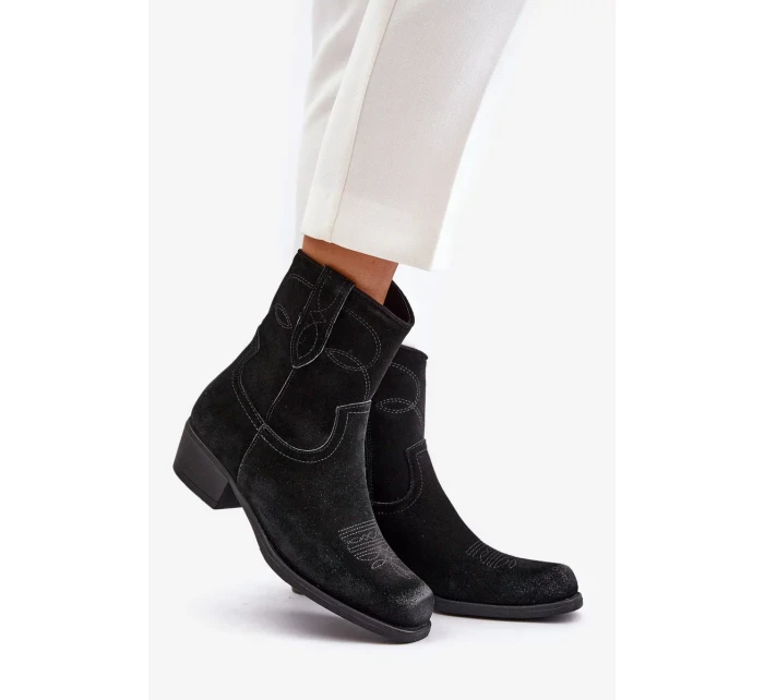 Semišové Kotníkové Boty Kovbojky Dámské Na Nízkém Podpatku Zateplené Sergio Leone Černé Semišové Kotníkové Boty Kovbojky Dámské Na Nízkém Podpatku Zateplené Sergio Leone Černé