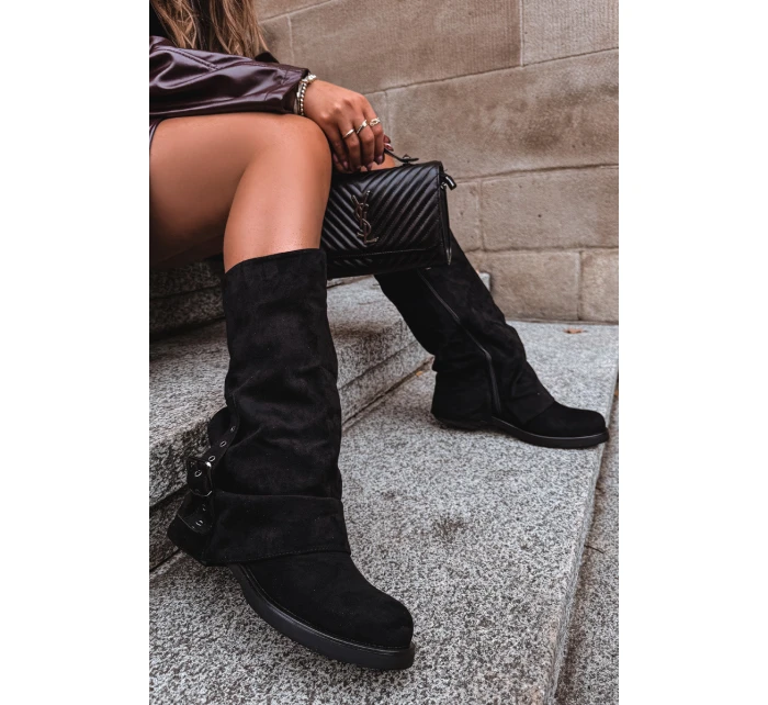 kozačky s vrchní částí a přezkou Černé model 21715441 - Boto