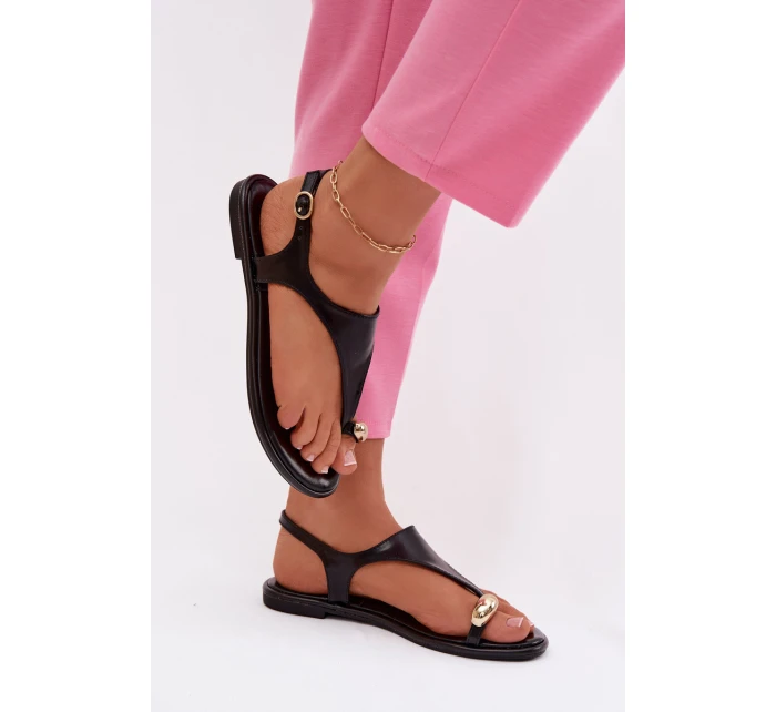 Dámské sandály na nízkém podpatku se zlatým detailem Černé model 21956157 - Boto
