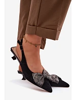 Kožené semišové sandály s mašlí na podpatku model 22100311 černé - D&A