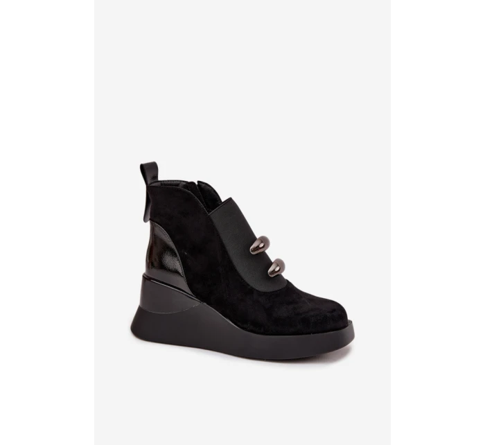 Boty na klínovém podpatku model 220505 Step in style Boty na klínovém podpatku model 220505 Step in style