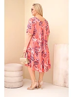 Dámské viskózové šaty Plus Size s krátkým rukávem a model 22043106 střihem malinová - K-Fashion