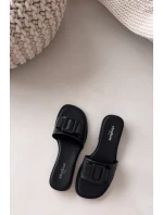 Dámské pantofle na ploché podrážce s přezkou Černé model 21900557 - Boto Dámské pantofle na ploché podrážce s přezkou Černé model 21900557 - Boto