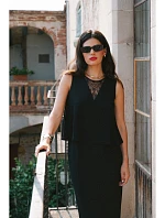 S422 Šaty s krajkovou vsadkou - černé