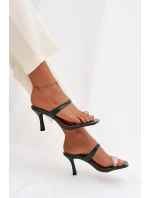 Dámské lodičky na podpatku s ozdobným detailem tmavě zelené model 21943395 - Boto Dámské lodičky na podpatku s ozdobným detailem tmavě zelené model 21943395 - Boto