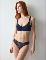 Amourette WHP - Admiral - TRIUMPH Admiral - TRIUMPH Amourette WHP - Admiral - TRIUMPH Admiral - TRIUMPH