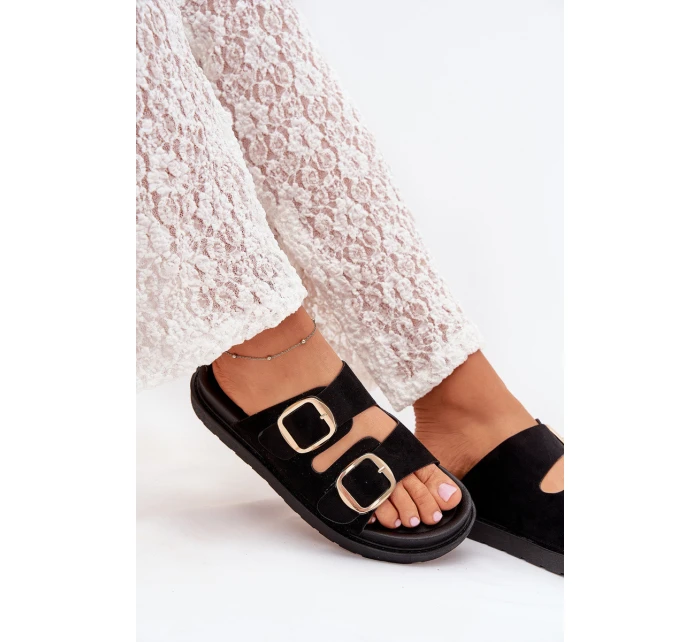 Dámské pantofle na platformě se zlatými přezkami – černé