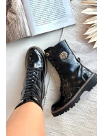 Lakované workery dámské s zlatým detailem zateplené černé model 21712830 - Boto Lakované workery dámské s zlatým detailem zateplené černé model 21712830 - Boto