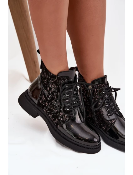 Lakované dámské botky D&A – černé, zateplené Lakované dámské botky D&A – černé, zateplené