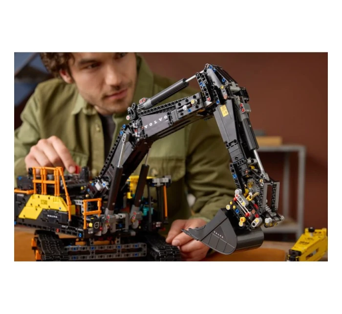 LEGO Technic 42215 Volvo EC500 Hybridní rypadlo