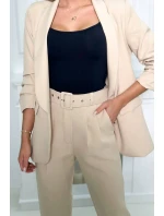 Elegantní souprava saka a kalhot tmavě béžové barvy Elegantní souprava saka a kalhot tmavě béžové barvy