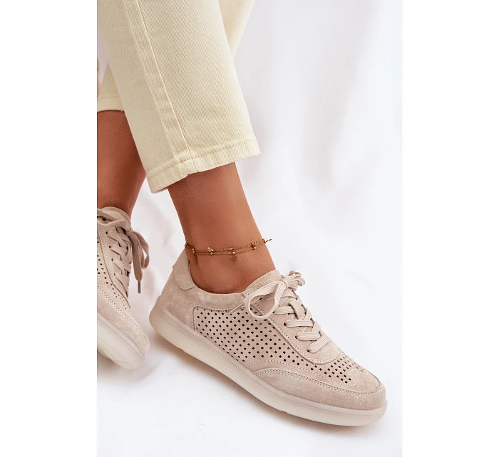 Kožené semišové dámské tenisky s otvory Béžové model 22100230 - Boto Kožené semišové dámské tenisky s otvory Béžové model 22100230 - Boto