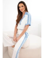 Dámský komplet s polo tričkem a širokými džínovými kalhotami máslový a džínový