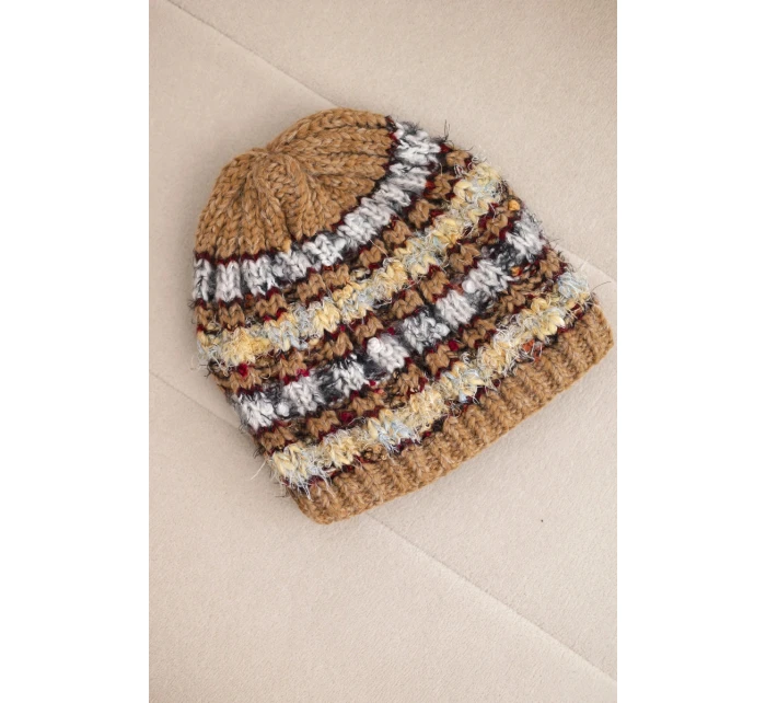 Dámská zimní vlněná čepice s ozdobnými krystalky K399 černá