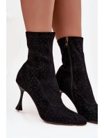 Zdobené dámské boty na podpatku D&A JC52-882 černé