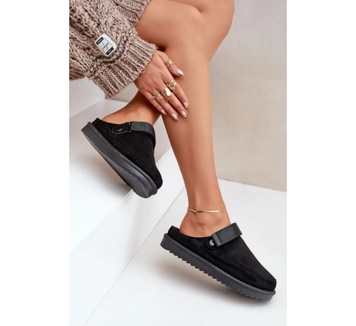 Zateplené dámské pantofle na platformě černé model 21680693 - Boto Zateplené dámské pantofle na platformě černé model 21680693 - Boto