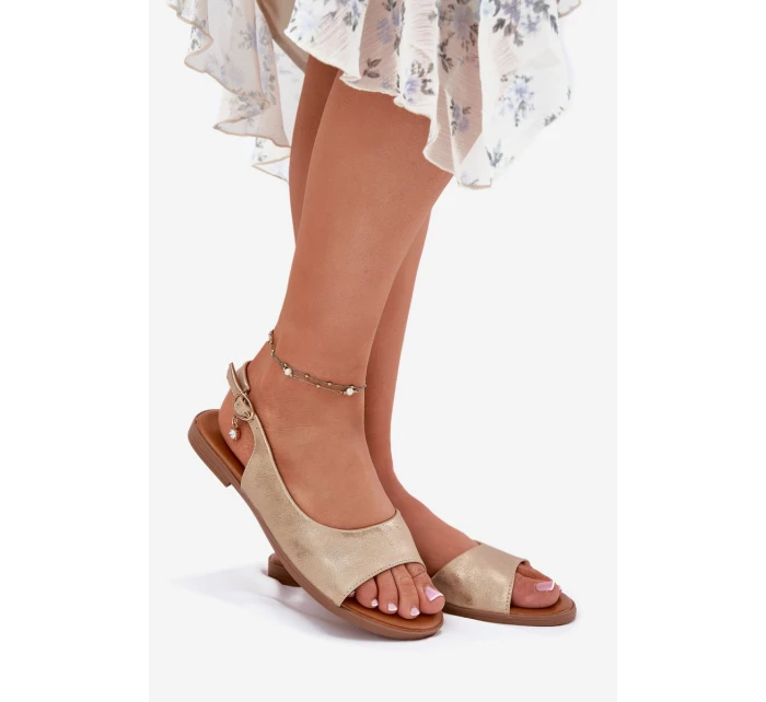 Dámské Sandály Na Plochém Podpatku Zlaté model 21698451 - EVENTO Dámské Sandály Na Plochém Podpatku Zlaté model 21698451 - EVENTO