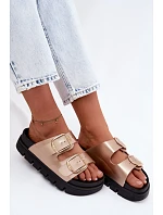 Dámské nazouváky s přezkami  Zlaté model 22123016 - Lee Cooper