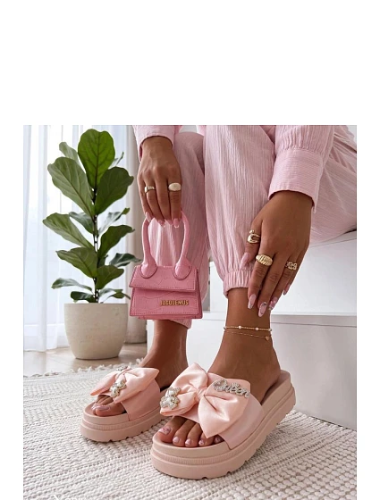 Klapky na platformě model 227264 Solea