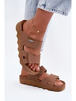 Kožené dámské pantofle s přezkami model 22200749 Hnědé - Inblu