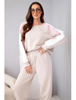 Dámský máslový komplet s lampasem a model 22015452 lemem béžový - K-Fashion