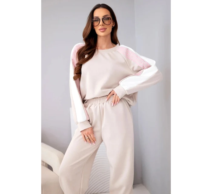 Dámský máslový komplet s lampasem a model 22015452 lemem béžový - K-Fashion